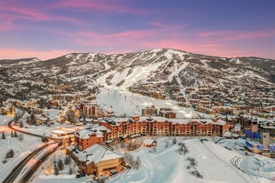 /international/us/2300-mount-werner-circle-steamboat-springs-co-110120456826/