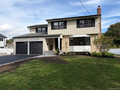 /international/us/93-eaton-lane-west-islip-ny-110120408715/