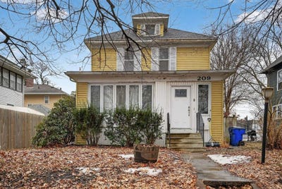 /international/us/209-kingsley-avenue-waterloo-ia-110104849151/