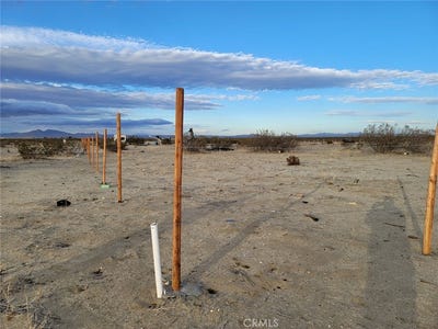 /international/us/0-190-st-e-ave-s14-palmdale-ca-110084424041/
