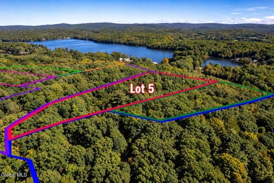 /international/us/l5-burden-lake-road-sand-lake-ny-110120005100/