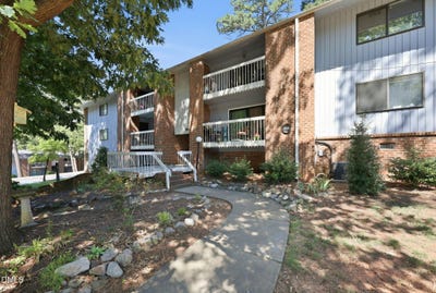 /international/us/1008-sandlin-place-raleigh-nc-110108588484/?lang=id