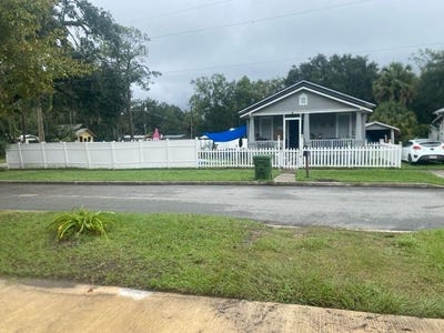 /international/us/1308-laurel-street-palatka-fl-110120414029/