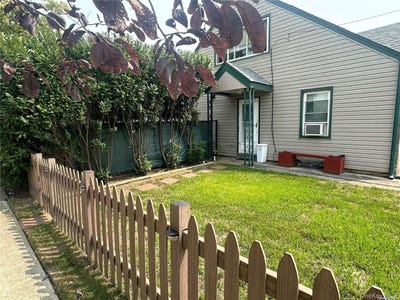 /international/us/272-lincoln-boulevard-long-beach-ny-110109116844/