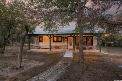 /international/us/3900-purgatory-rd-new-braunfels-tx-110110335417/
