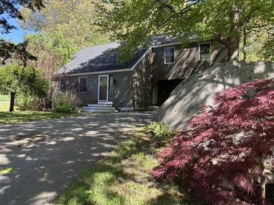 /international/us/5-cormier-circle-milford-ma-110108499532/