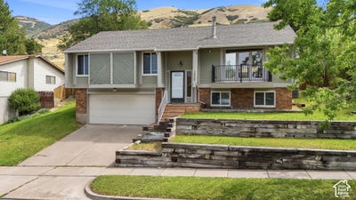 /international/us/1560-e-hills-dr-n-bountiful-ut-110109791445/