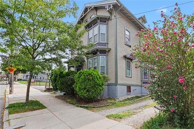/international/us/75-doyle-avenue-providence-ri-110120766708/