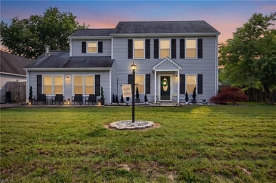 /international/us/6617-quail-hollow-drive-hayes-va-110108611606/