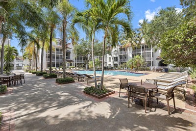 /international/us/17900-ne-31st-court-aventura-fl-110108496581/