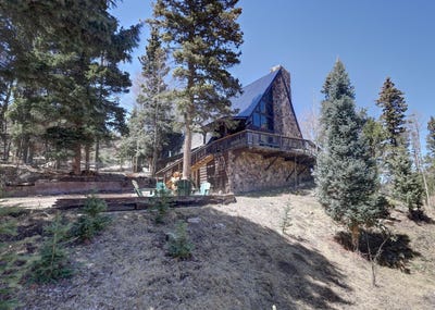 /international/us/07-valle-verde-red-river-nm-110099208328/