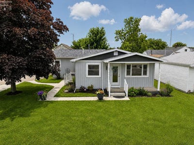 /international/us/312-linden-street-port-clinton-oh-110109164250/