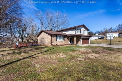 /international/us/6604-clark-drive-barboursville-wv-110105776483/