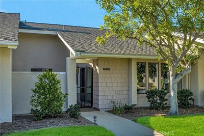 /international/us/8605-solano-huntington-beach-ca-110120414686/
