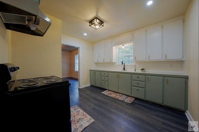 /international/us/103-s-merrill-new-boston-tx-110109144793/