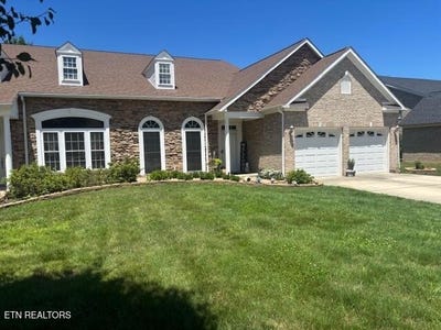/international/us/29-broadleaf-place-crossville-tn-110108491335/