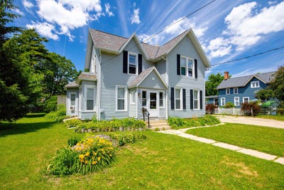 /international/us/334-grove-street-fort-atkinson-wi-110108821980/