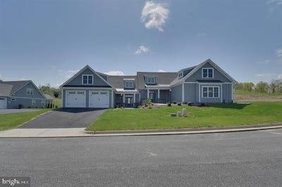/international/us/106-old-oaks-drive-fishersville-va-110082895797/