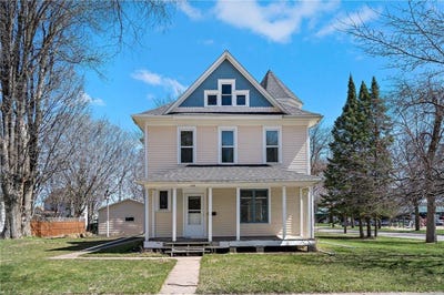 /international/us/723-3rd-street-sw-willmar-mn-110107403140/