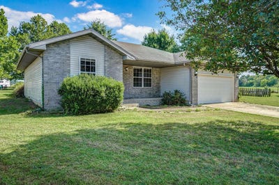 /international/us/5474-bradley-avenue-pleasant-hope-mo-110108605437/