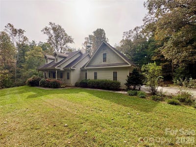 /international/us/502-pace-road-hendersonville-nc-110119949069/