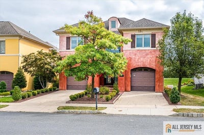 /international/us/83-bernini-way-south-brunswick-nj-110098336966/?lang=en