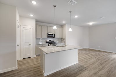 /international/us/2429-spring-side-drive-royse-city-tx-110120488083/