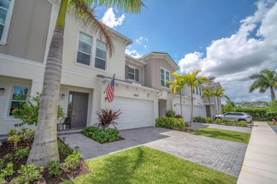 /international/us/16121-oakview-drive-westlake-fl-110107657436/