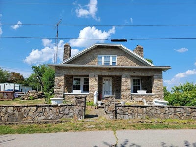 /international/us/159-east-walnut-street-mount-olivet-ky-110093318761/