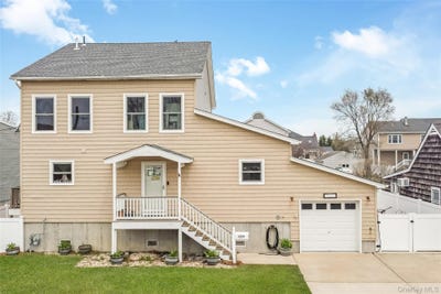 /international/us/3729-niami-street-seaford-ny-110107391356/