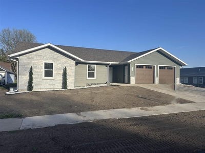 /international/us/623-6th-ave-sheldon-ia-110106761029/