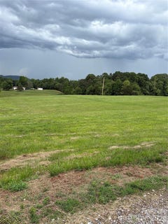 /international/us/alma-drive-statesville-nc-110108475448/
