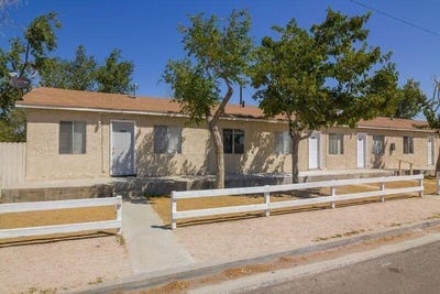 /international/us/2634-desert-street-rosamond-ca-110108386237/