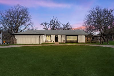 /international/us/1272-county-road-2102-lometa-tx-110109248710/