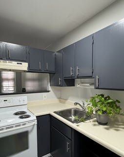 /international/us/13-n-college-st-schenectady-ny-110107780562/