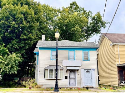/international/us/120-jersey-avenue-port-jervis-ny-110110366350/