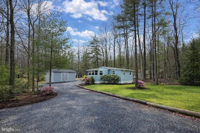/international/us/30-pine-tree-trail-orrtanna-pa-110105888036/