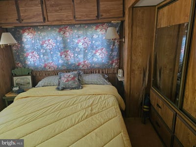 /international/us/15-16-hiawatha-drive-earleville-md-110101663206/