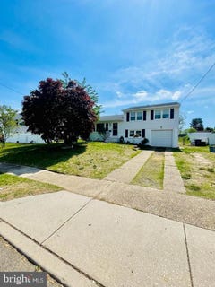 /international/us/218-hendrickson-avenue-edgewater-park-nj-110108588569/