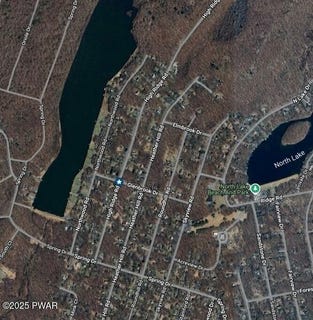 /international/us/17a-high-ridge-road-dingmans-ferry-pa-110103599826/