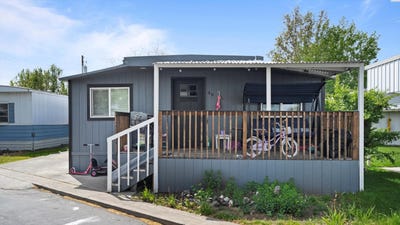 /international/us/49-log-lane-richland-wa-110099236226/