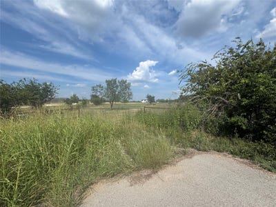 /international/us/15692-china-spring-road-china-spring-tx-110102282608/