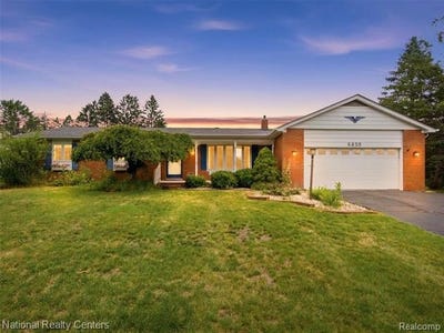 /international/us/6858-wellesley-terrace-independence-twp-mi-110108875720/