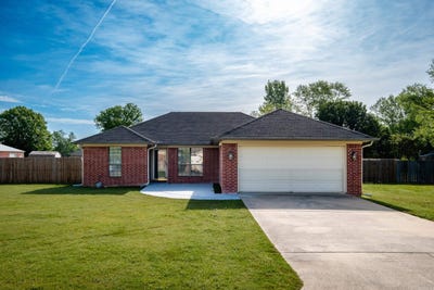 /international/us/9-hummingbird-drive-vilonia-ar-110107261088/