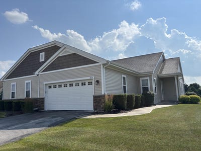 /international/us/2634-esker-dr-west-bend-wi-110101477575/