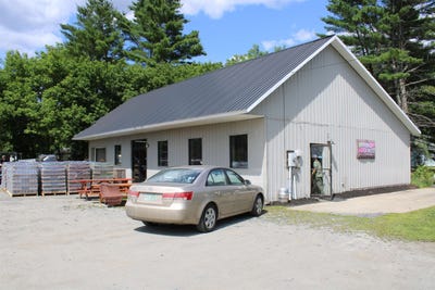 /international/us/route-5-memorial-drive-lyndon-vt-110101370093/