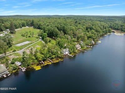 /international/us/121-nyce-road-dingmans-ferry-pa-110103628797/
