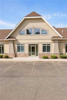 /international/us/7965-stone-creek-drive-chanhassen-mn-110108140771/