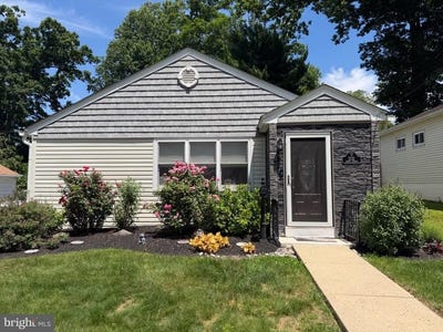 /international/us/2131-curtis-avenue-abington-pa-110108639033/