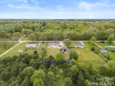 /international/us/9203-s-castle-road-sheridan-mi-110108259902/